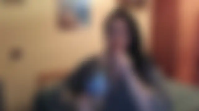 Roxy_doll élő chatszobája