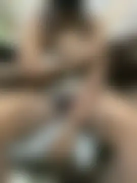 Olivia_xxxhot 现场聊天室