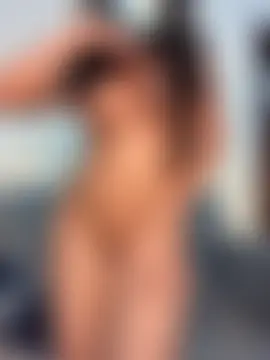 غرفة دردشة Sexyqueenameliya المباشرة