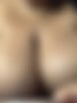 חדר צ'אט בשידור חי של SweetLizzyBBW