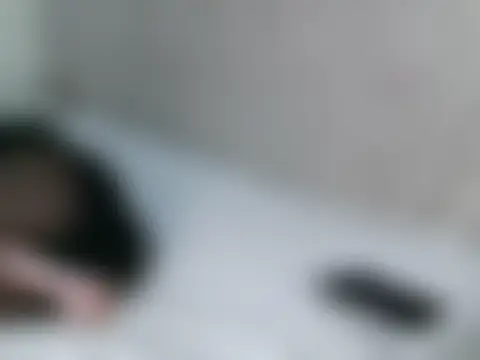 חדר צ'אט בשידור חי של kadolie01