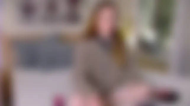 Lolya_ – Naživo chatovacia miestnosť