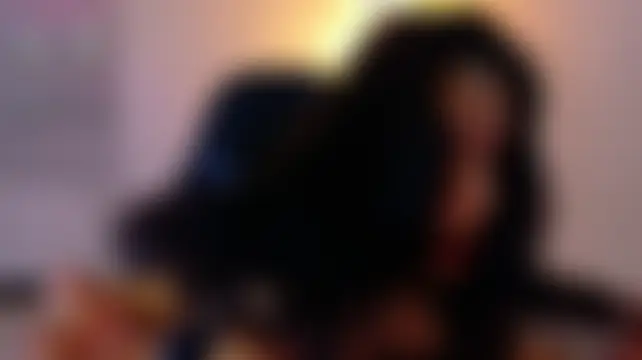 Sarasavage Adlı Modelin Canlı Sohbet Odası