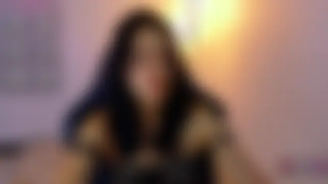 Sarasavage Adlı Modelin Canlı Sohbet Odası