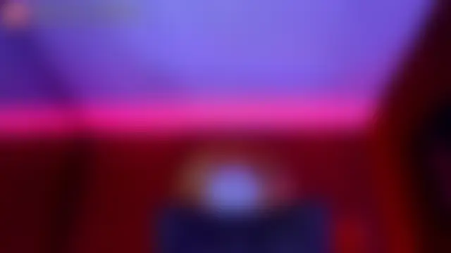 Julieta_Russell 即時聊天室
