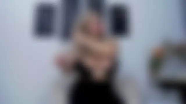Phòng Chat Trực Tiếp EmilyLoove