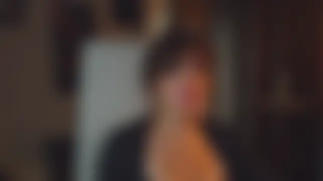 חדר צ'אט בשידור חי של AureliaVane