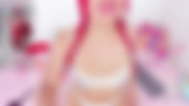 Chat soba uživo modela Cloee_Lovee