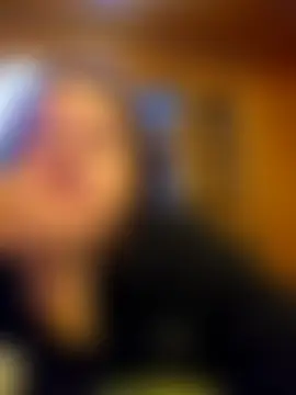 غرفة دردشة Young_Swiss_Lisa المباشرة