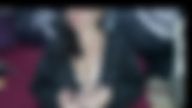 vivian-milf Chat Room in diretta