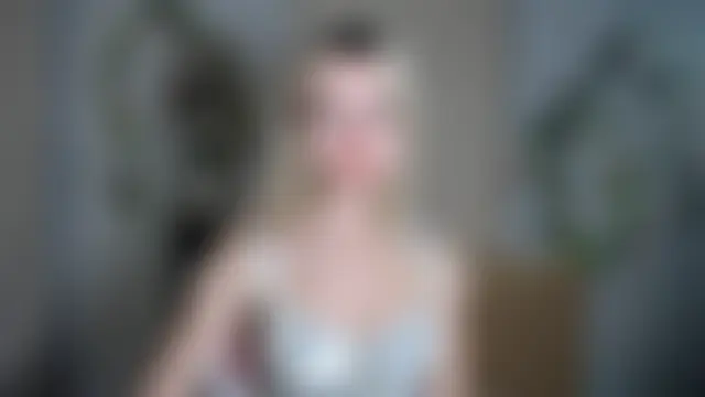 Živá chatovací místnost LuciaYoung