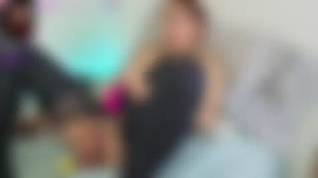 Samaraa_Smith Adlı Modelin Canlı Sohbet Odası