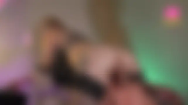 Chat soba uživo modela CandieGilson_