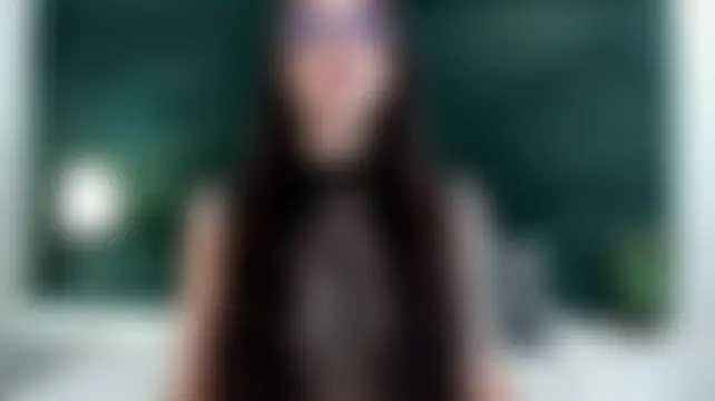 ValeryMontenegro élő chatszobája