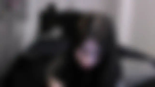Amy_Aloqua Adlı Modelin Canlı Sohbet Odası