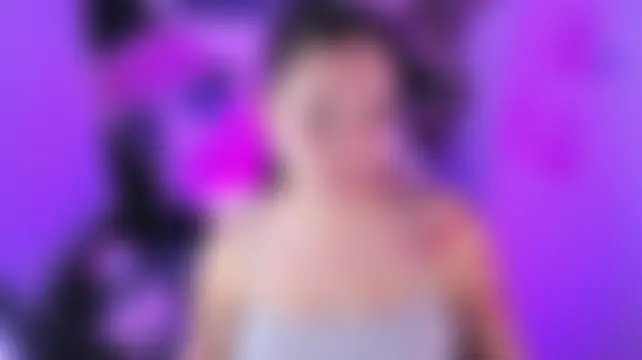little_emma0's Live Webcam Chat
