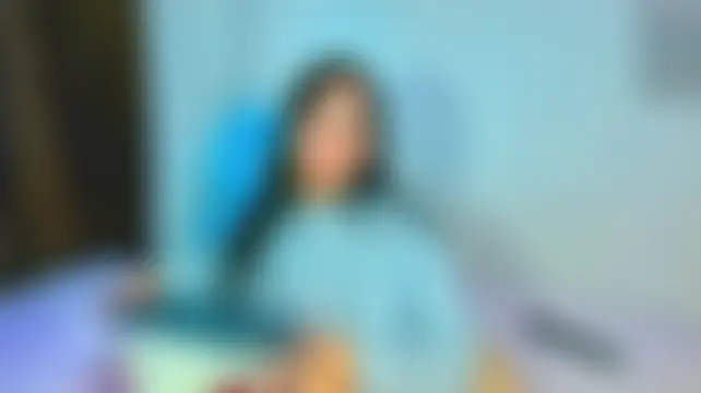 Anniecute__ Chat Room in diretta