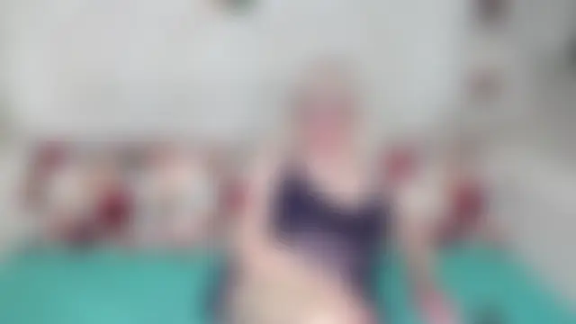 XXX chat uživo modela SquirtingMom