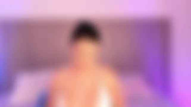 Sala de chat ao vivo de ArianaHilton_