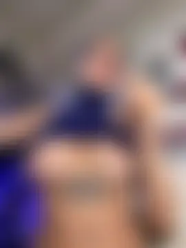 غرفة دردشة AriaVoss المباشرة