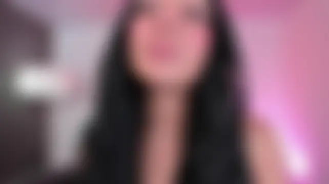 miss___evangeline Adlı Modelin Canlı Sohbet Odası