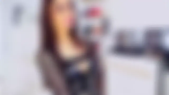 Chat soba uživo modela sherlisvonmoon