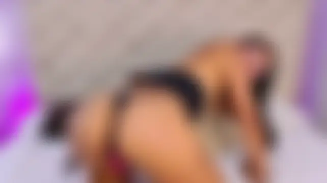 غرفة دردشة Ailyn_Turner المباشرة