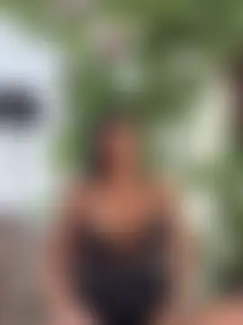 Pokój czatu na żywo – ReynaMorel