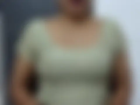 mishi_kaur Adlı Modelin Canlı Sohbet Odası