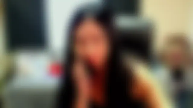 Živý XXX chat SweetLouise_