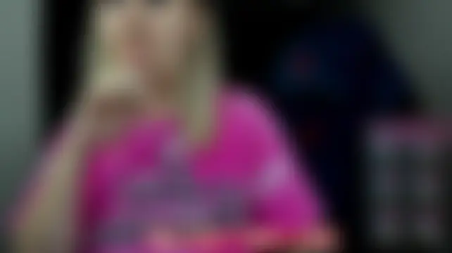 Olivia_Munk Adlı Modelin Canlı Sohbet Odası