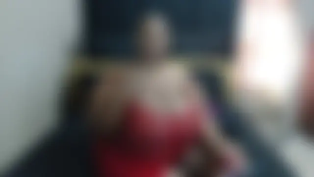 חדר צ'אט בשידור חי של Lusty_N_Busty