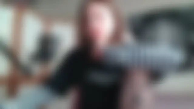 Živá chatovací místnost Mysterious_Toy