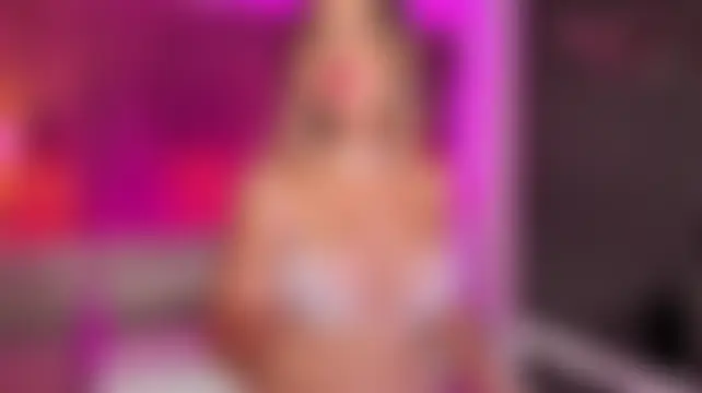 Leah_Grey Chat Room in diretta