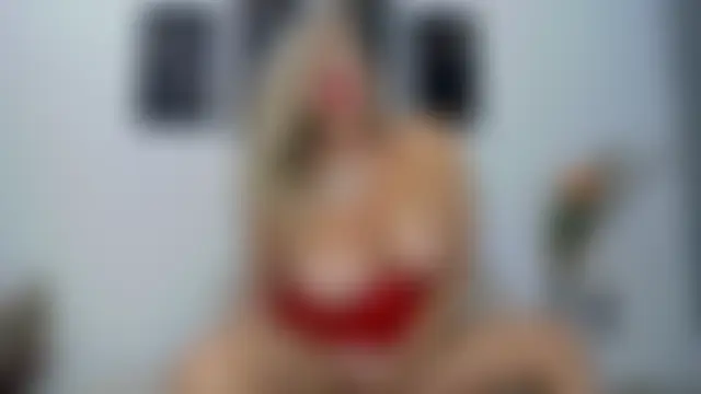 EmilyLoove – Naživo chatovacia miestnosť