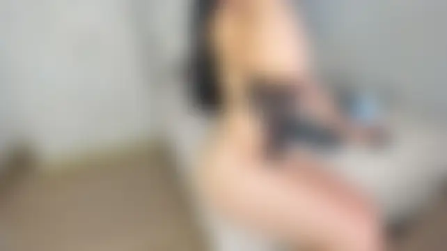 חדר צ'אט בשידור חי של julietta_rousse_