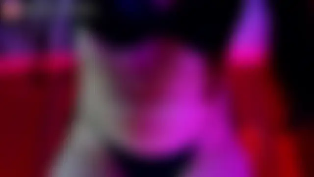 Julieta_Russell Live Chatraum