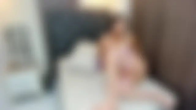 חדר צ'אט בשידור חי של LORELAIGIVEN