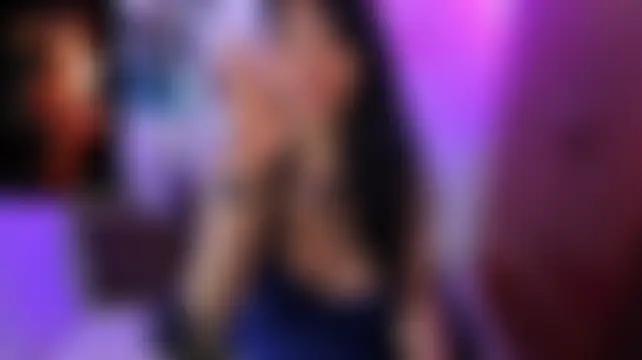 Roxanne_Ssummersのライブチャットルーム