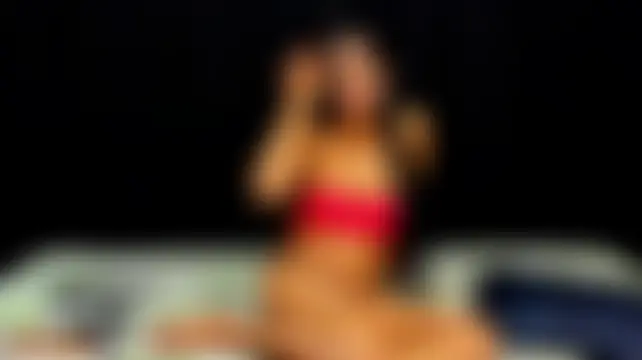 blackstar_wife Chat Room in diretta