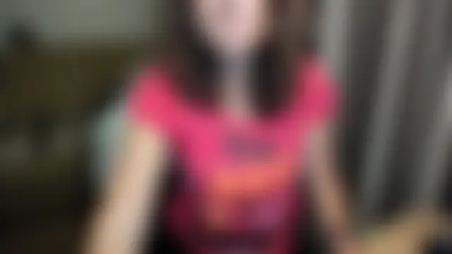 lauraoven লাইভ চ্যাট রুম