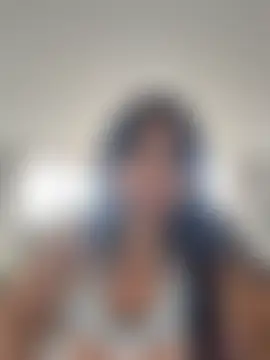 Jazmin_gold Adlı Modelin Canlı Sohbet Odası