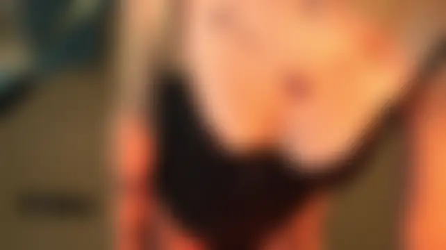 Živá chatovací místnost NikkiGoldSide