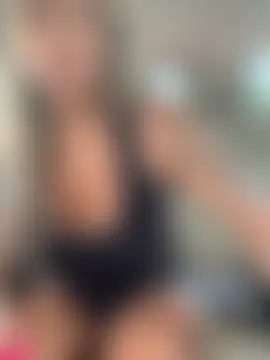 Chat soba uživo modela bossyroxy84