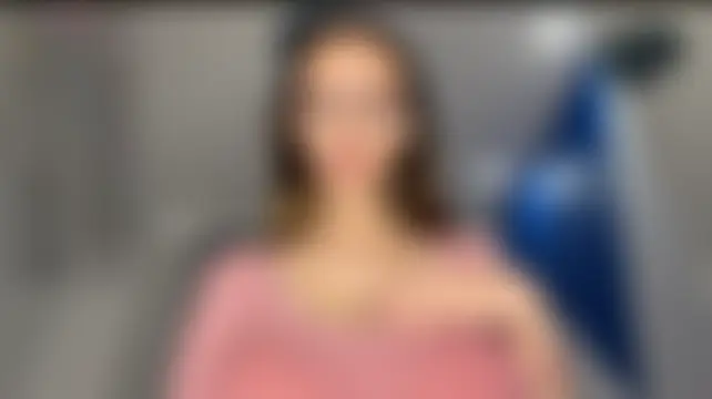 Chat soba uživo modela SherryAgins