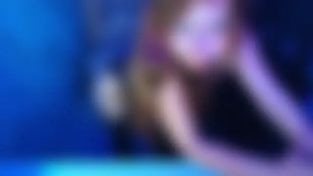חדר צ'אט בשידור חי של cinnamondoll_r