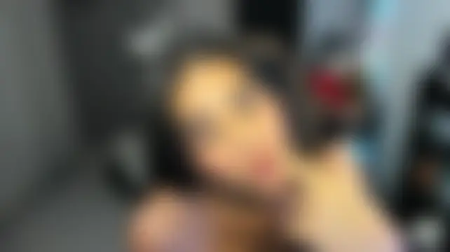 Chat +18 de Charlott__V ao vivo