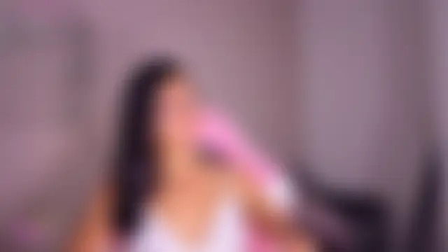 your_khloe1 – Naživo chatovacia miestnosť