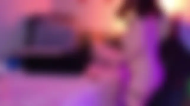 Angel-Lewd-Cake Live chatroom