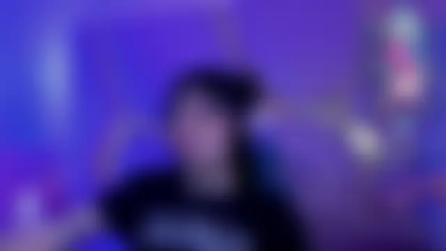 Niina_sssy élő chatszobája